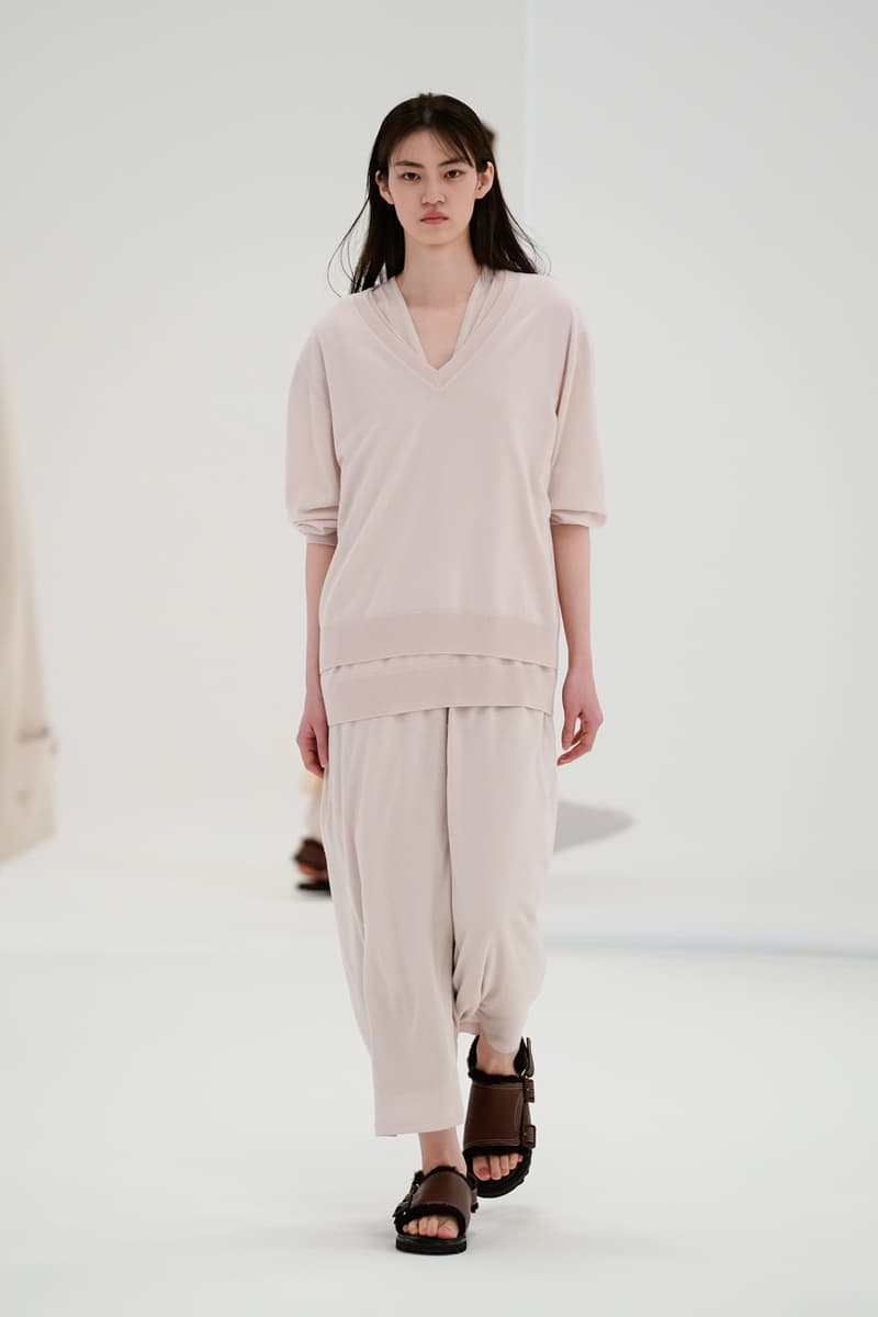 AURALEE Fall/Winter 2021 Collection Lookbook fw21 japan menswear womenswear ryota iwai buy release date info web store new balance