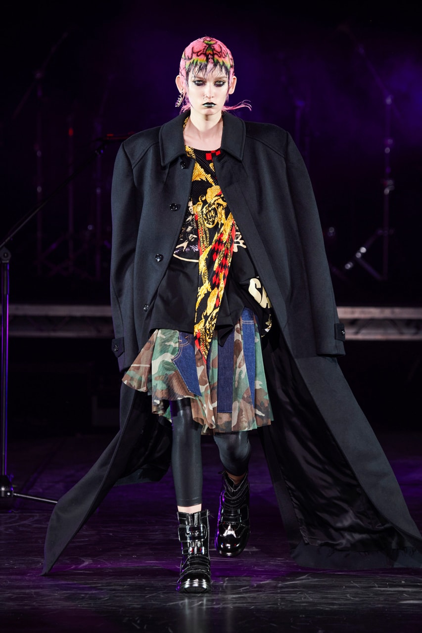 Junya Watanabe Fall/Winter 2021 Collection Runway show presentation fw21 womenswear versace scarf collaboration classic rock bands the who acdc aerosmith rolling stones sex pistols def leppard