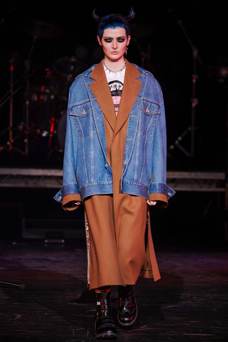 Junya Watanabe Fall/Winter 2021 Collection Runway show presentation fw21 womenswear versace scarf collaboration classic rock bands the who acdc aerosmith rolling stones sex pistols def leppard