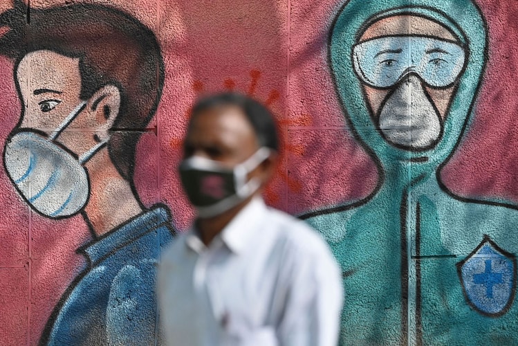 New Wearable Device Can Detect Subtle Signs of COVID-19