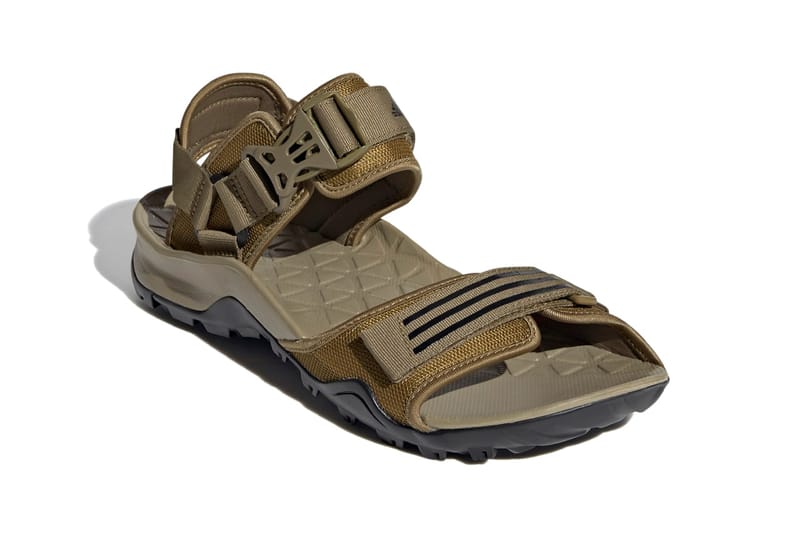 adidas outdoor sandals | dominionuniversity.edu.ng