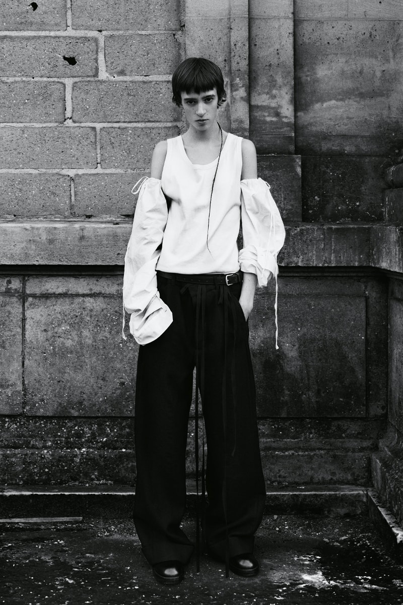 Ann Demeulemeester Fall Winter 2021 Lookbook Collection Paris Fashion Week Menswear Womenswear Androgyny Black and White Fashion