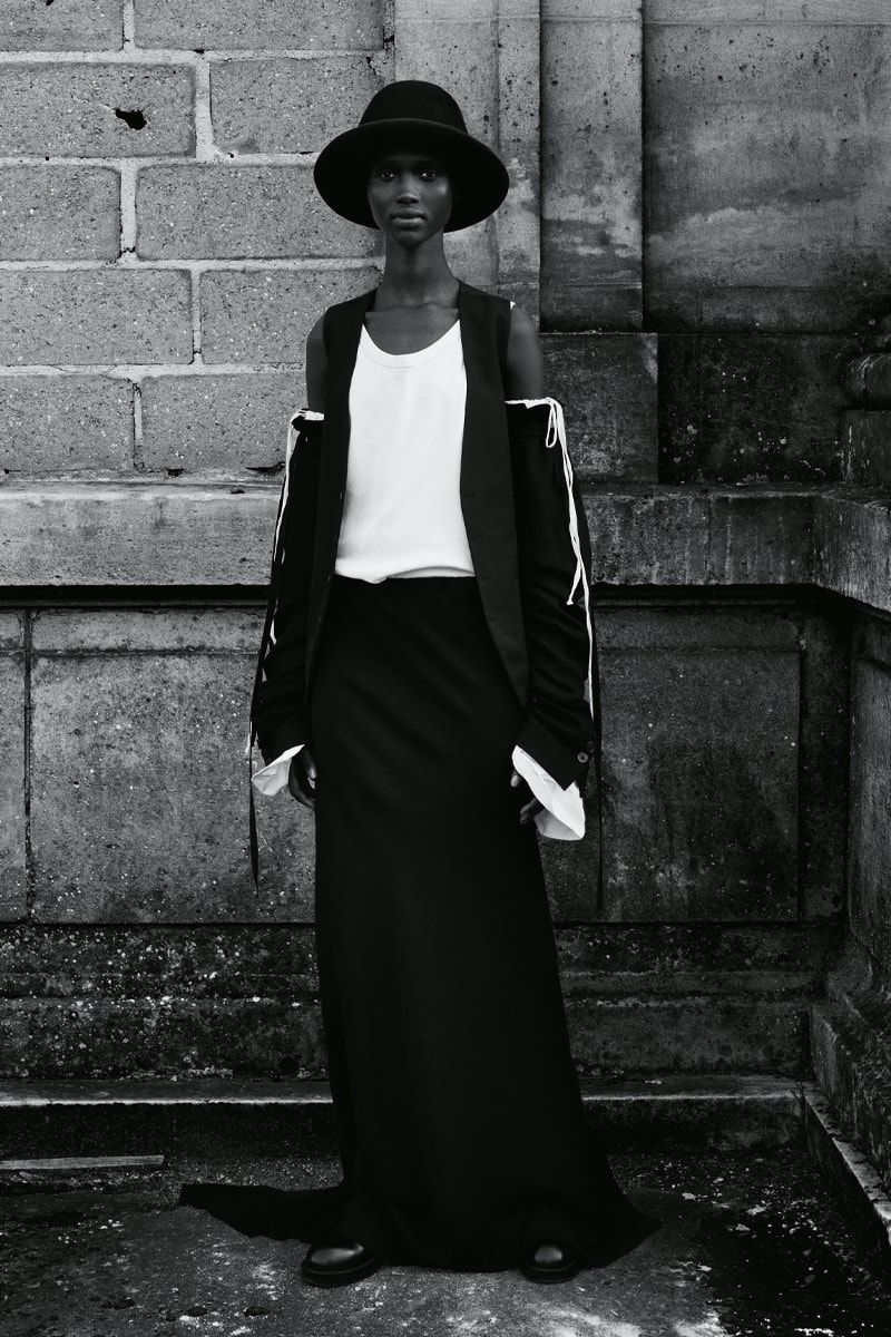 Ann Demeulemeester Fall Winter 2021 Lookbook Collection Paris Fashion Week Menswear Womenswear Androgyny Black and White Fashion