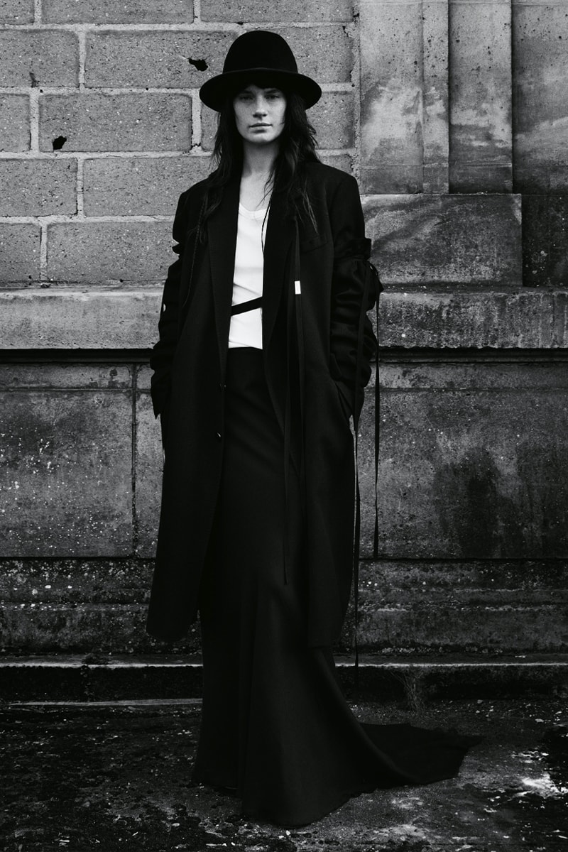 Ann Demeulemeester Fall Winter 2021 Lookbook Collection Paris Fashion Week Menswear Womenswear Androgyny Black and White Fashion