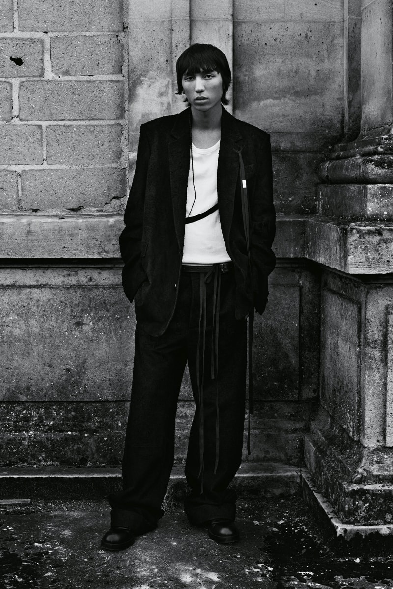 Ann Demeulemeester Fall Winter 2021 Lookbook Collection Paris Fashion Week Menswear Womenswear Androgyny Black and White Fashion