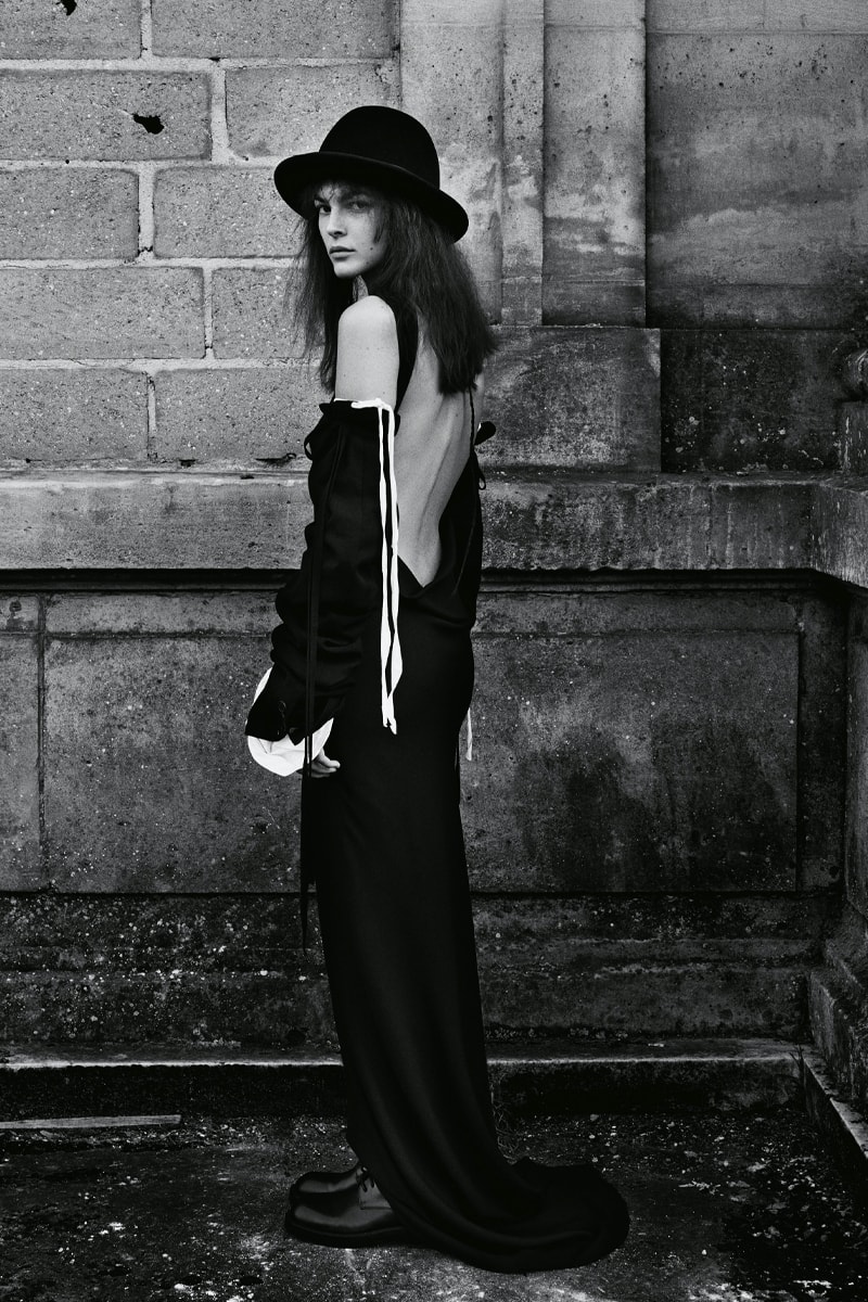 Ann Demeulemeester Fall Winter 2021 Lookbook Collection Paris Fashion Week Menswear Womenswear Androgyny Black and White Fashion