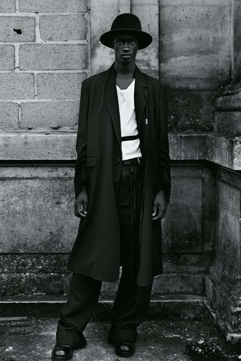 Ann Demeulemeester Fall Winter 2021 Lookbook Collection Paris Fashion Week Menswear Womenswear Androgyny Black and White Fashion