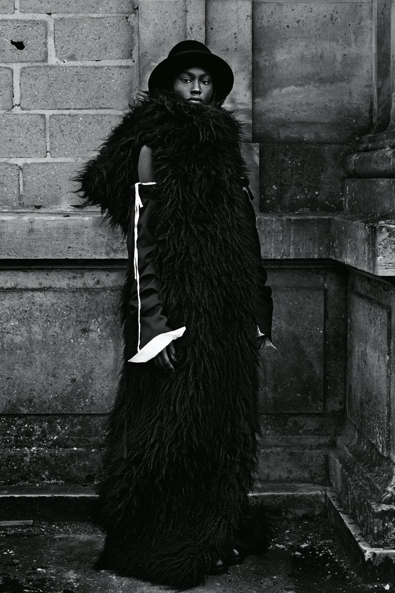 Ann Demeulemeester Fall Winter 2021 Lookbook Collection Paris Fashion Week Menswear Womenswear Androgyny Black and White Fashion