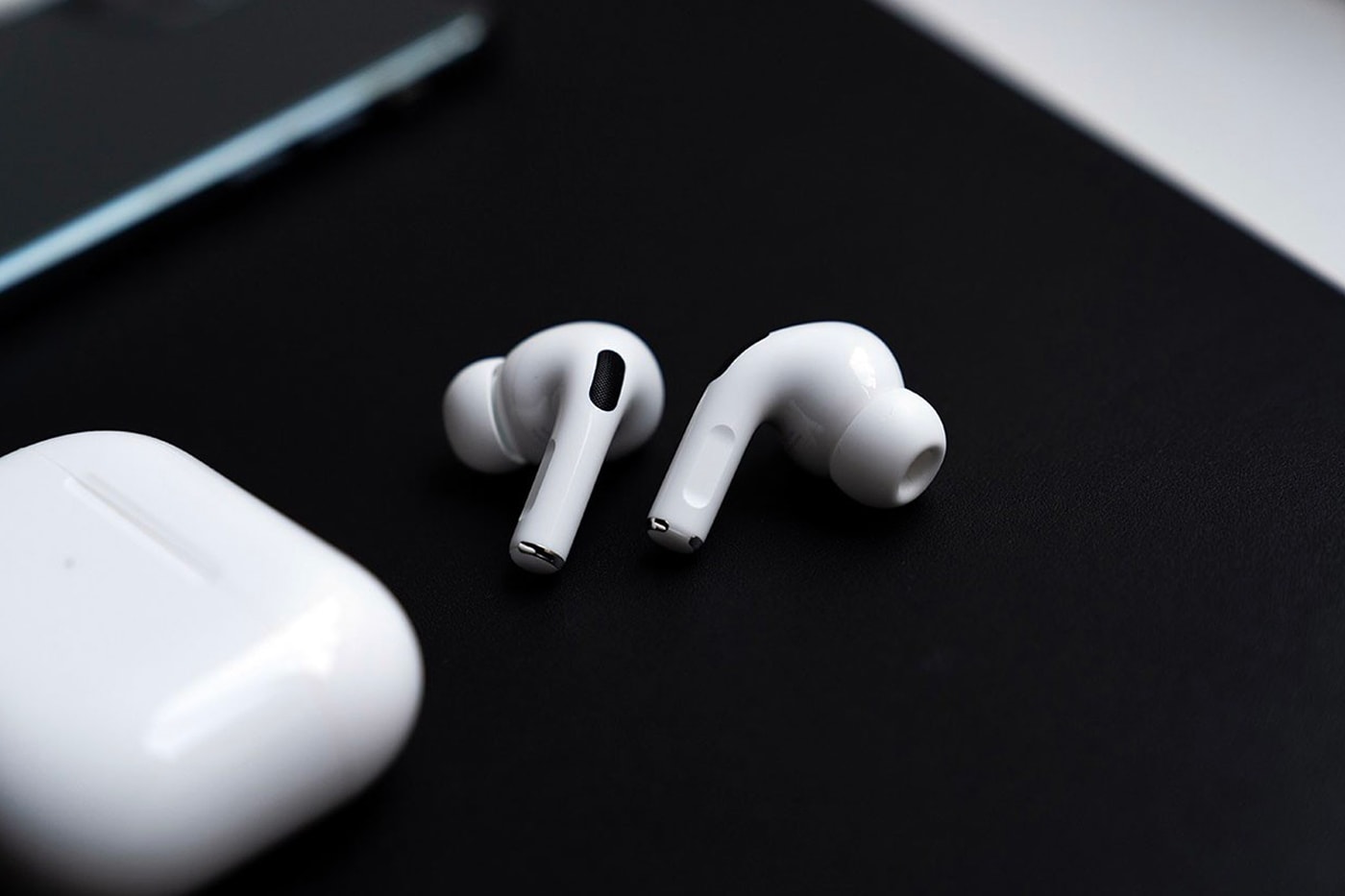 Supposed leaked 'AirPods 3' images suggest a blend of AirPods