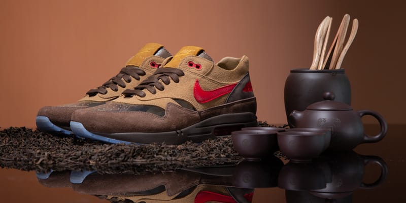 clot air max 1 kiss of death on feet