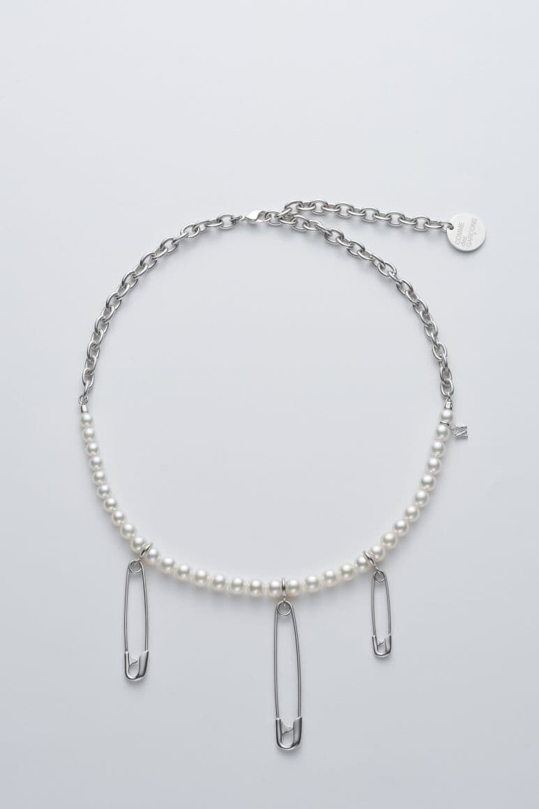 COMME des GARÇONS x Mikimoto Pearl Necklaces SS21 spring summer 2021 dover street market sign up collaboration jewelry collection silver stud safety pin