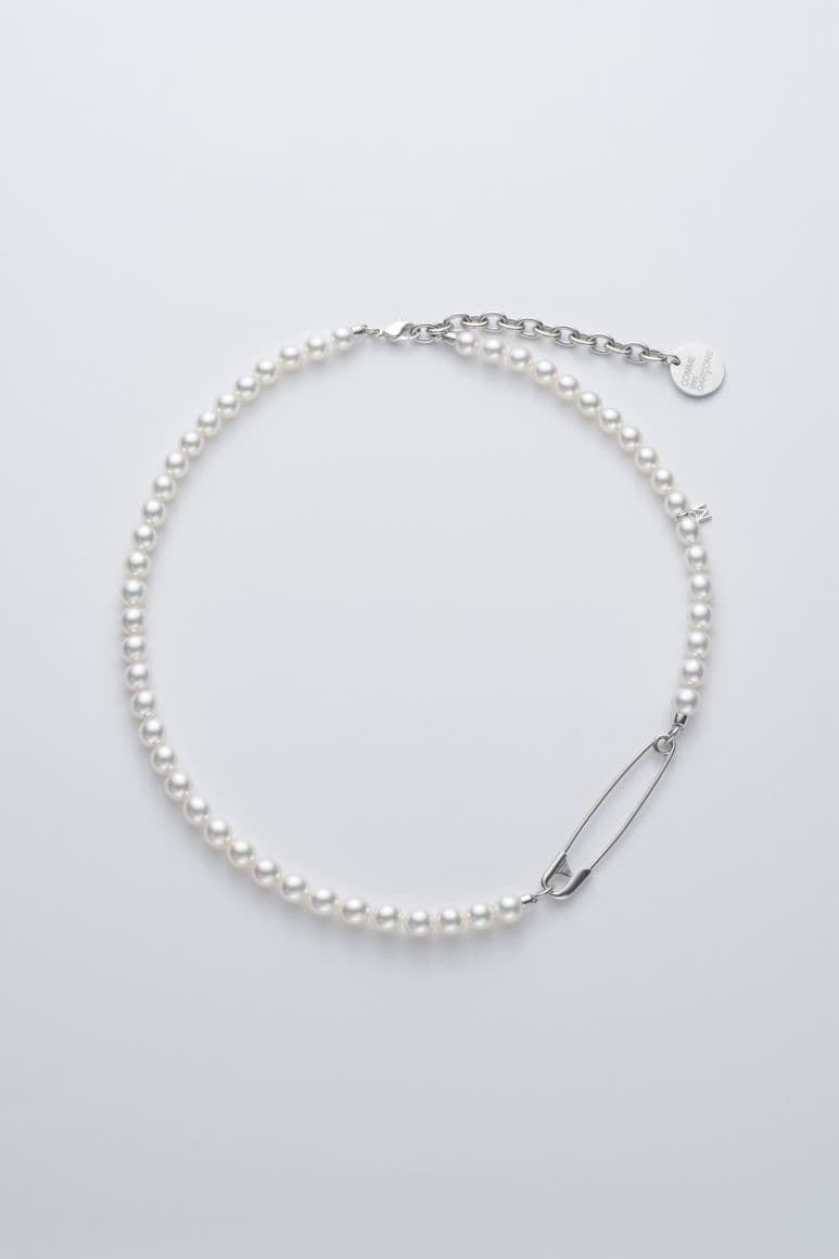 COMME des GARÇONS x Mikimoto Pearl Necklaces SS21 spring summer 2021 dover street market sign up collaboration jewelry collection silver stud safety pin