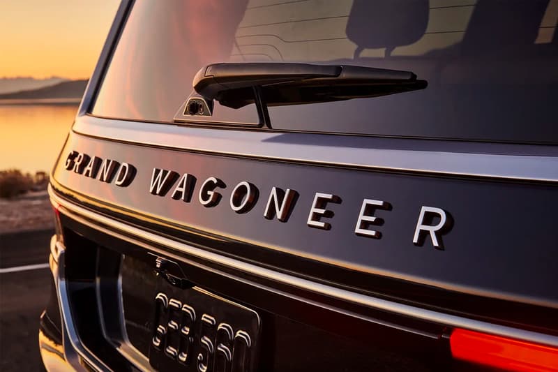 Jeep Reveals First New Grand Wagoneer in 30 Years 2022 Grand Wagoneer 2022 Wagoneer Jeep Wrangler Stellantis Cherokee L SUV