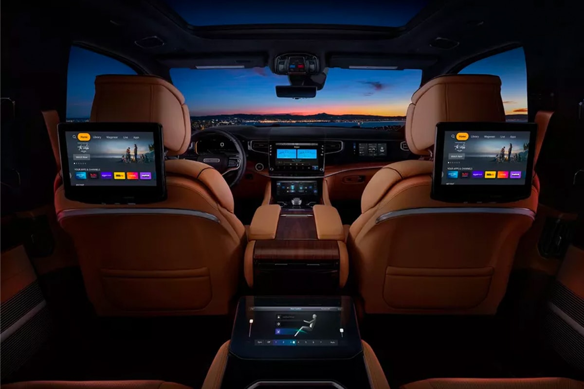Jeep Reveals First New Grand Wagoneer in 30 Years 2022 Grand Wagoneer 2022 Wagoneer Jeep Wrangler Stellantis Cherokee L SUV