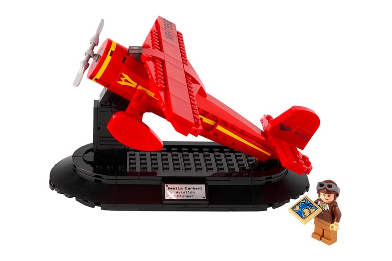 lego airplane 2021