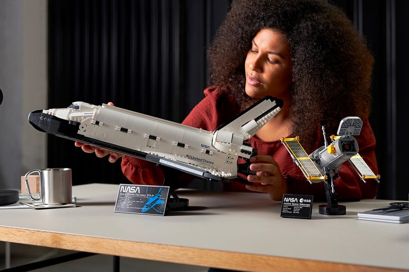 LEGO nasa Space Shuttle Discovery Set hubble telescope set release Info 40th fortieth