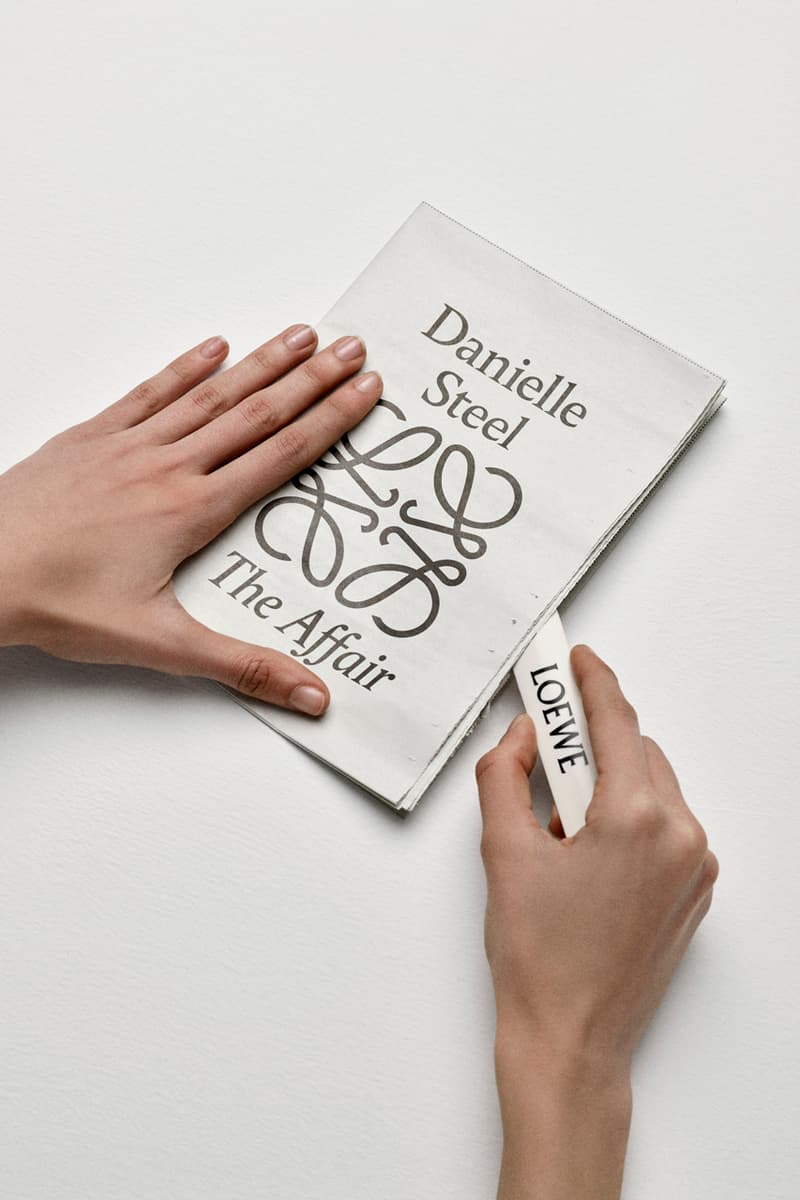 LOEWE Fall/Winter 2021 Womenswear Collection "A Show In The News" Livestream Runways Jonathan Anderson Danielle Steel The Affair