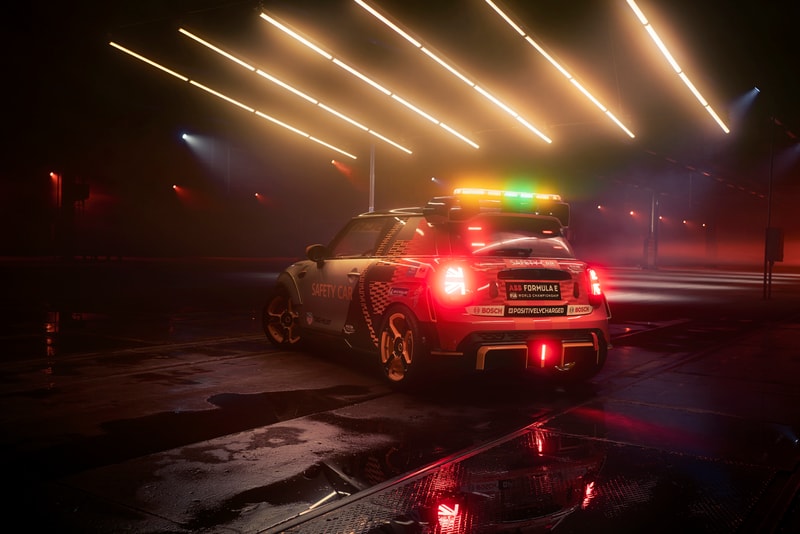MINI Electric Pacesetter Inspired by JCW John Cooper Works Mini SE Electric City Car Small Hatchback EV Vehicle Formula E Race Car Racing Automotive ABB FIA World Championship Tesla Porsche Taycan Kia EV6 