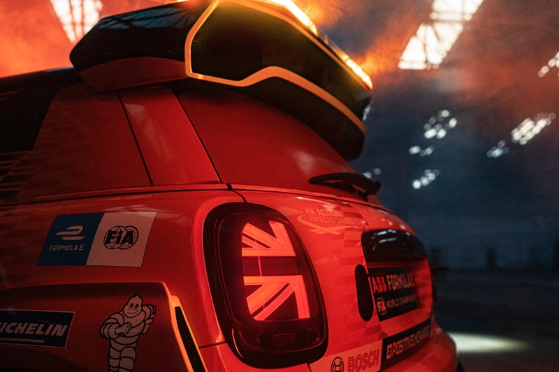 MINI Electric Pacesetter Inspired by JCW John Cooper Works Mini SE Electric City Car Small Hatchback EV Vehicle Formula E Race Car Racing Automotive ABB FIA World Championship Tesla Porsche Taycan Kia EV6 