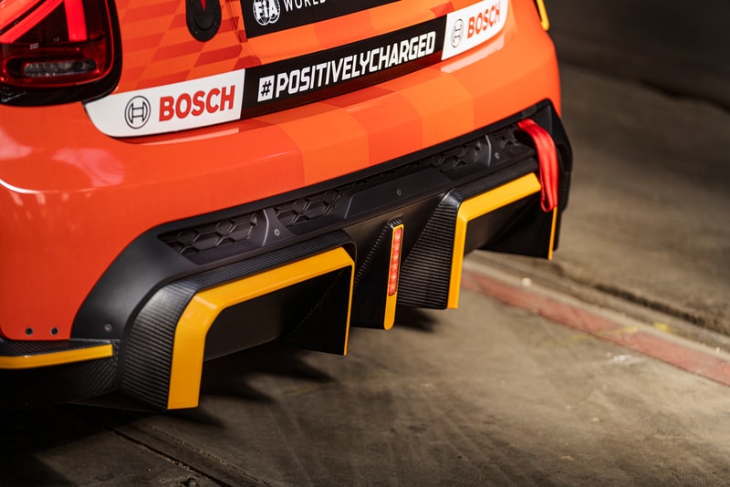MINI Electric Pacesetter Inspired by JCW John Cooper Works Mini SE Electric City Car Small Hatchback EV Vehicle Formula E Race Car Racing Automotive ABB FIA World Championship Tesla Porsche Taycan Kia EV6 