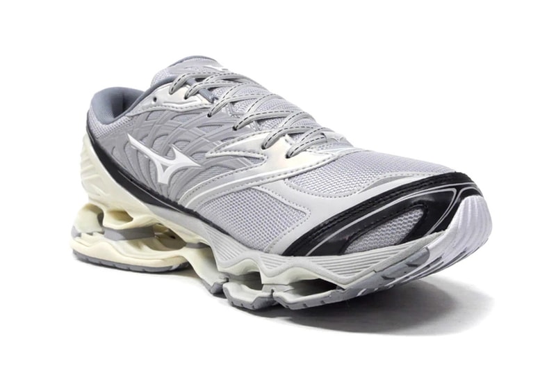 mizuno wave prophecy gray running shoes white black official release date info photos price store list buying guide
