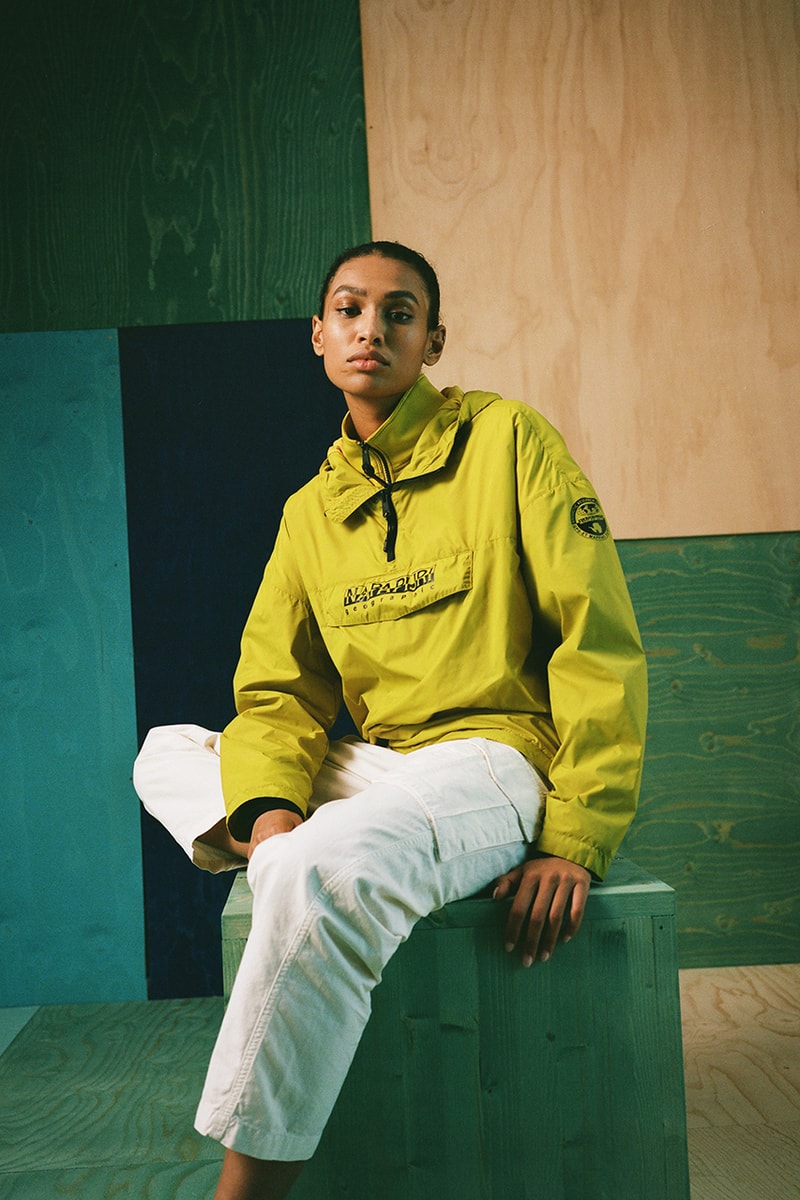napapijri circular series windbreaker rainforest jacket spring summer 2021 details sustainable econyl regenerated nylon recyclable cradle to cradle certified gold