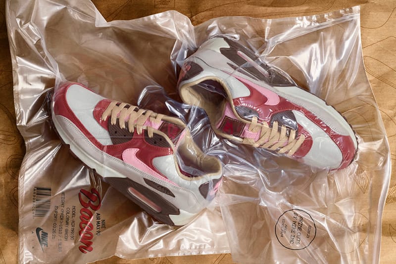 air max 90 bacon red laces