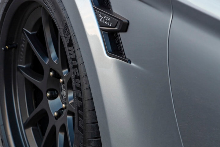 Shelby Super Snake Speedster Ford Mustang GT500 Supercharged Carroll Shelby 98th Birthday Limited Edition American Muscle Supercar Power Speed Performance Price