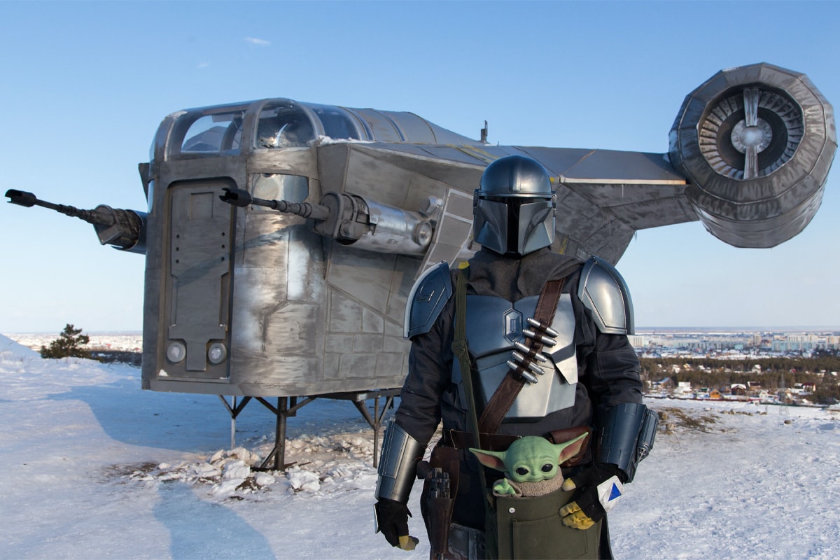 Russian Star Wars Fans Build The Mandalorian Spaceship Replica Cosplaying Razor Crest Siberia Yakutsk Din Djarin Russia 