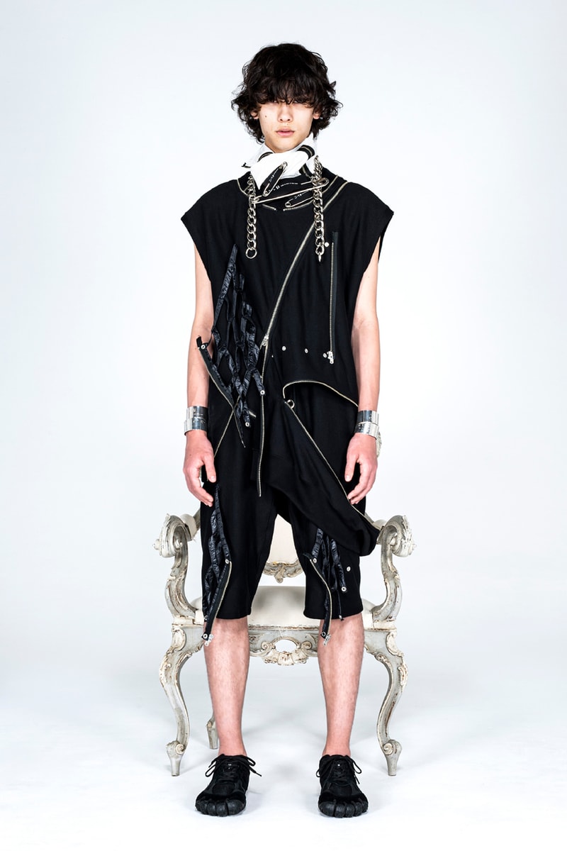TAKAHIROMIYASHITA TheSoloist. Fall/Winter 2021 collection lookbook takhiro miyashita menswear womenswear fw21