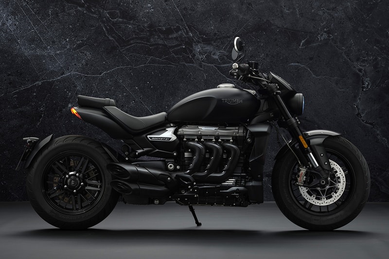 triumph motorcycles rocket 3 r gt triple black 2500 cc engine limited edition bikes 