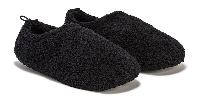 slippers hypebeast