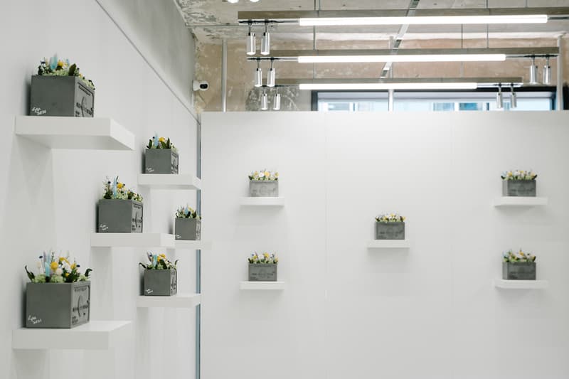 VASE BY SU Where the Flowers Go Exhibition the WAREHOUSE gallery Info Sculpture Vase