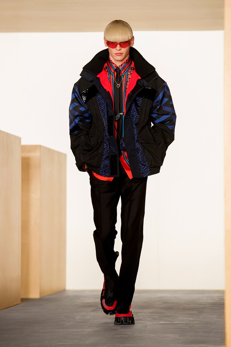 Versace Fall/Winter 2021 "Inside La Greca" Info Donatella Versace information 2021