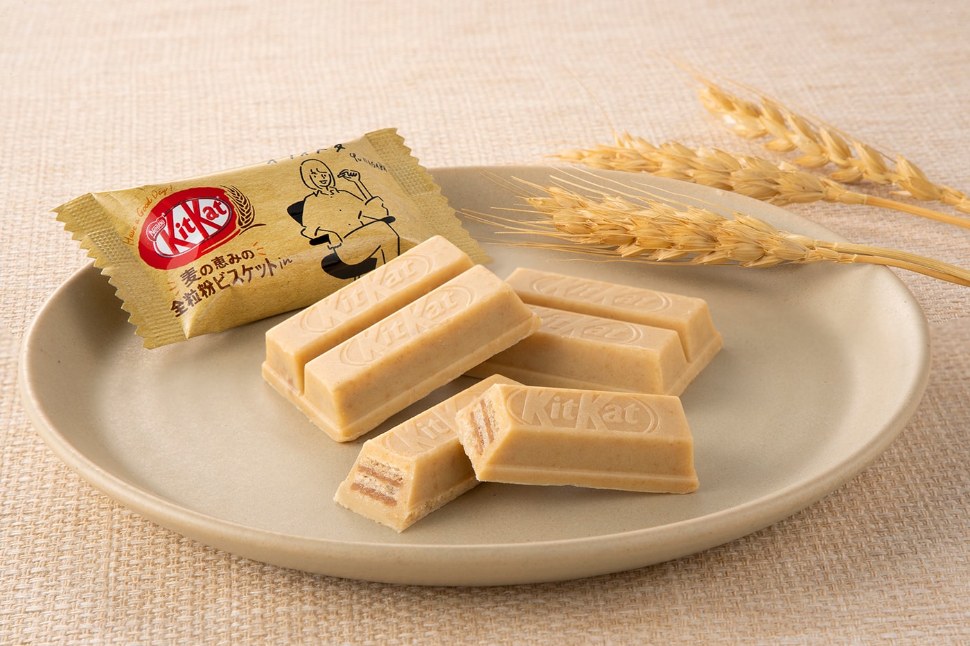 Wholewheat Flour Biscuit KitKat Mini Japan Release Nestlé Taste Review Info Graham Cracker