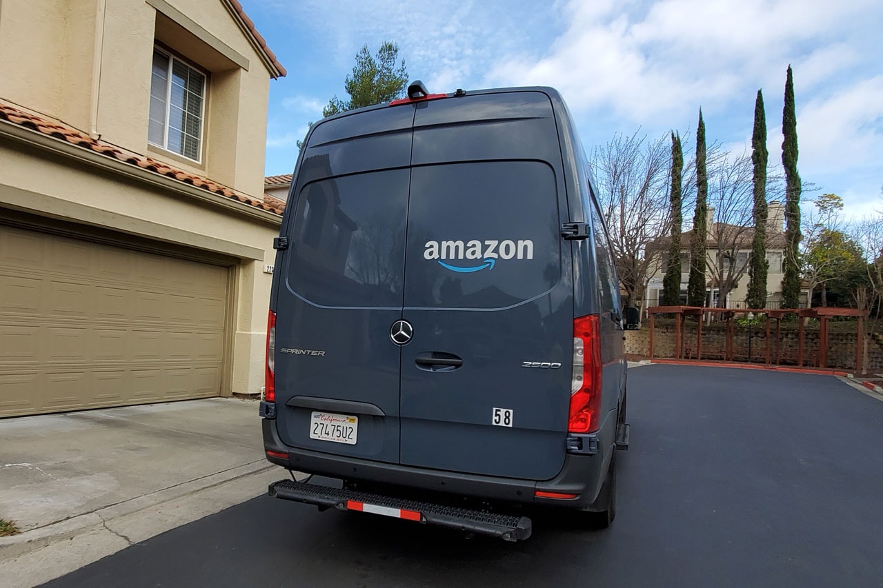Amazon Acknowledges That Delivery Drivers Are Sometimes Forced To Pee in Bottles While on the Road mark pocan fulfillment center warehouse union drive
