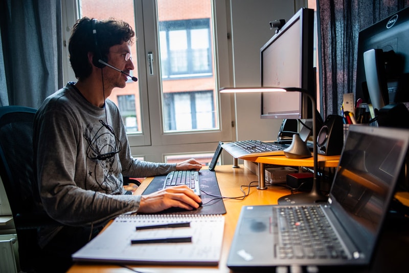 New Research From Microsoft Suggests That Your Brain Needs a Break Between Video Calls zoom skype work