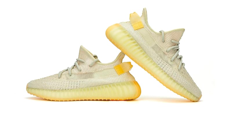 la yeezy boost 350 v2 light