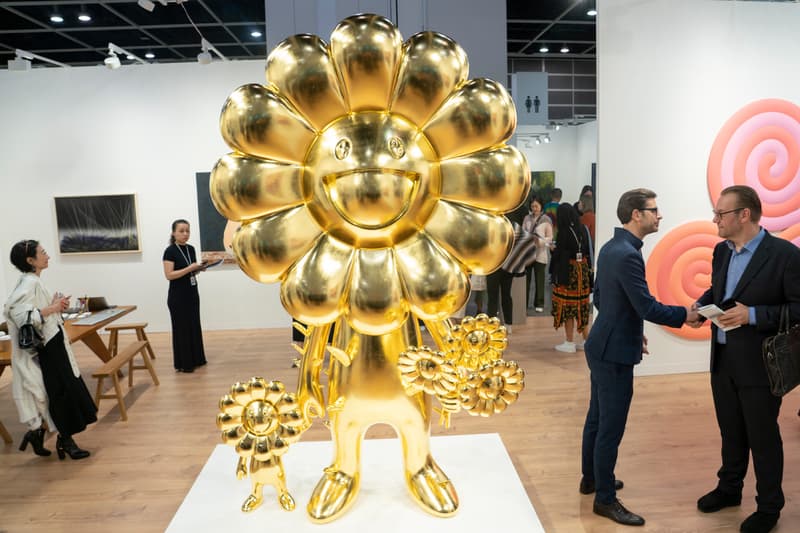 Art Basel Hong Kong Announces Over 100 Galleries for Its 2021 Return Takashi Murikami Alfonso Artiaco, Cardi Gallery, Galleria Continua, Galleria Franco Noero, Galleria d'Arte Maggiore G.A.M., Mazzoleni, Massimo De Carlo and Rossi & Ross contemporary art christie's sotheby's