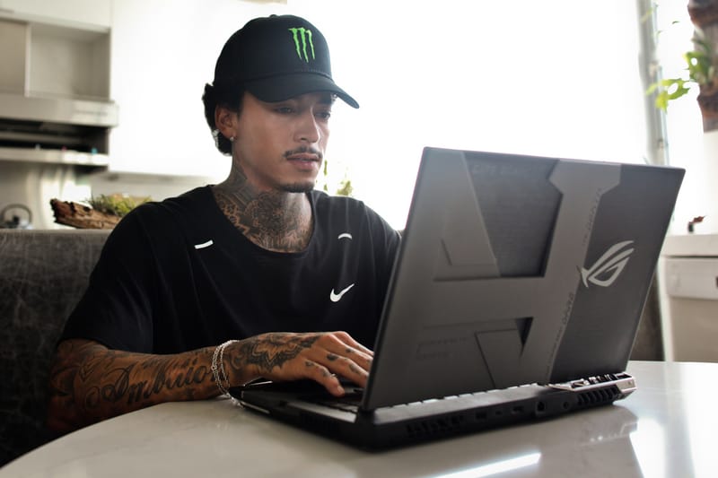 Unboxing: Nyjah Huston Tries New Tricks with His Special Edition ROG Strix Laptop