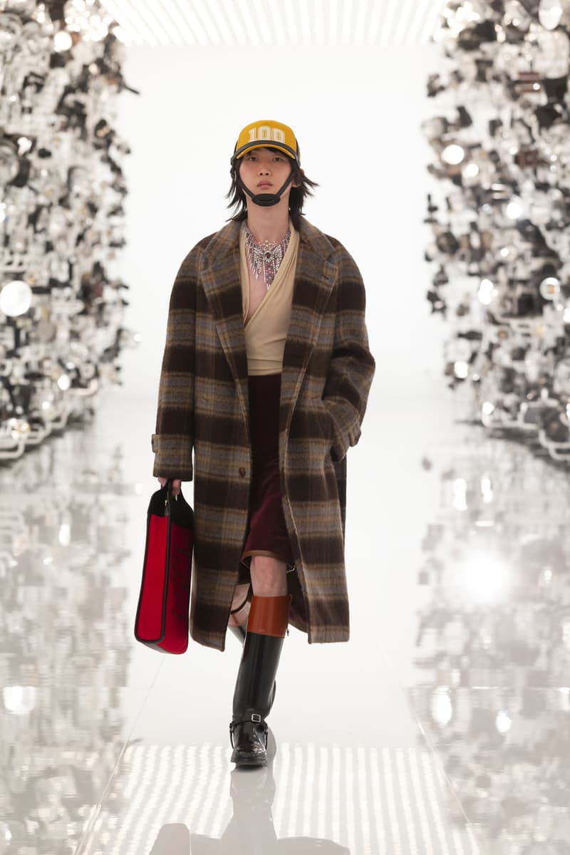 Gucci Debuts Balenciaga "Collab" on "Aria" Runway alessandro michele demna gvasalia collaboration collection 100th anniversary menswear womenswear price buy website logo jacket