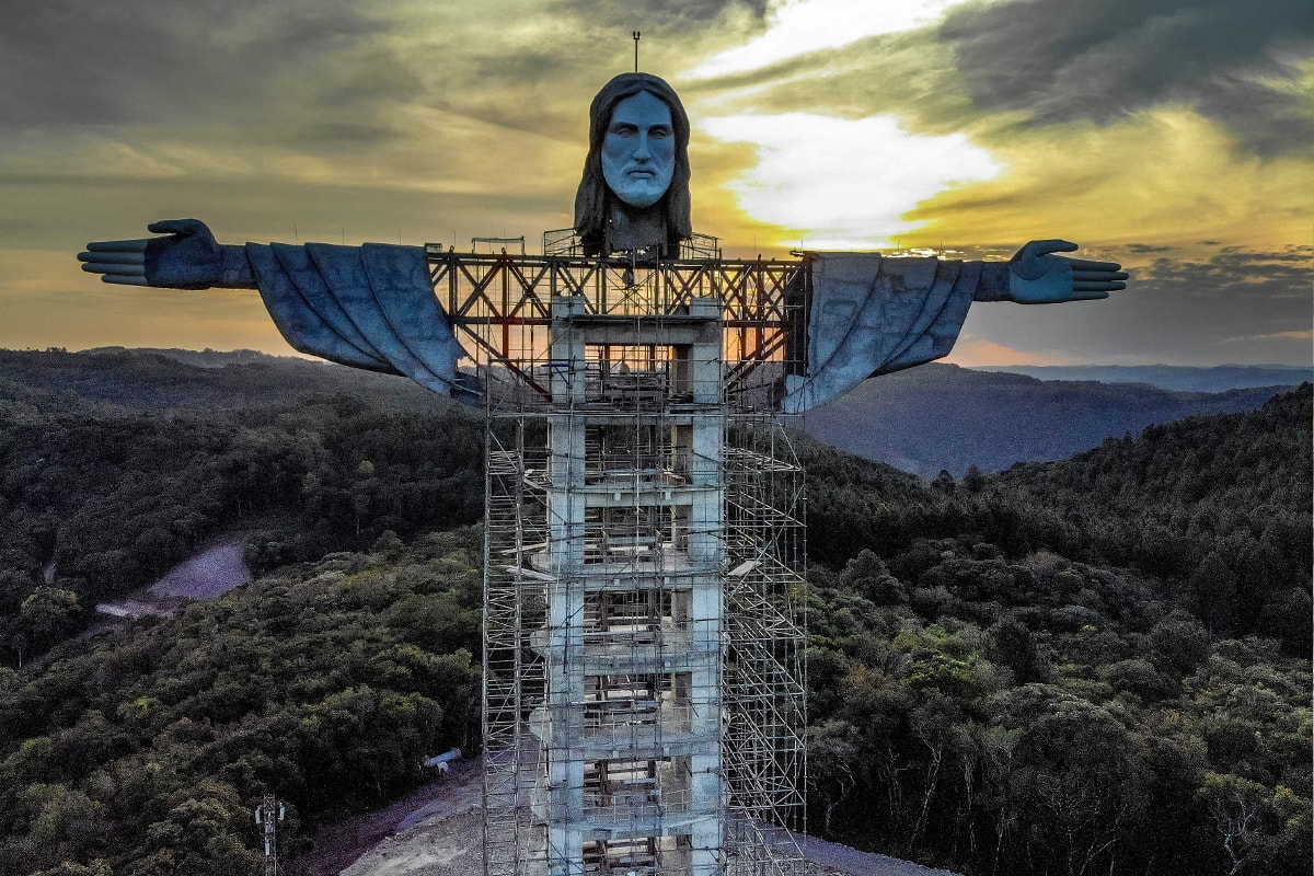 Brazil Encantado Christ the Protector New 43m Statue news Jesus religion carving concrete sculpture Christ the Redeemer Rio de Janeiro