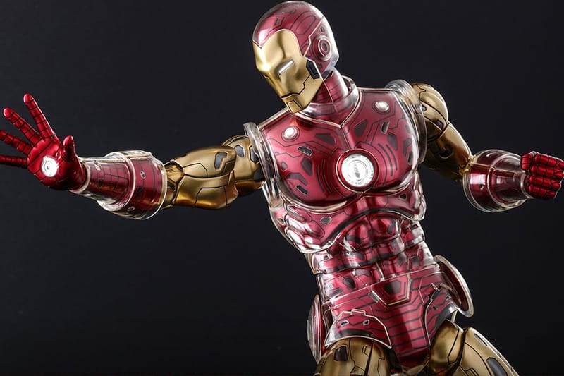 Hot Toys Taps Into Marvel's Comic Book Archives for New Iron Man Drop