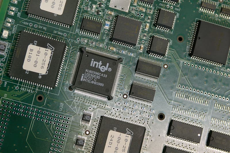 intel silicon microchips semiconductors global shortage crisis automotive industry automakers production manufacturing fabrication president joe biden administration