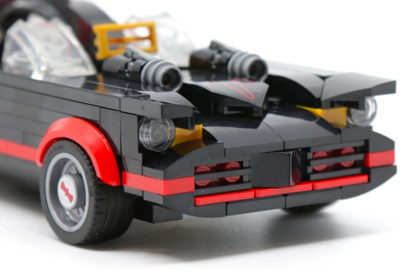 DC LEGO Classic TV Series Batmobile Figure model 345 pieces Lincoln futura modified collectible adam west 1960 retro vintage nostalgia