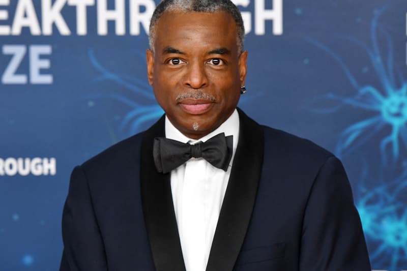 LeVar Burton Host Jeopardy Reading Rainbow show tv series television alex trebek 250 000 signatures petition change org info