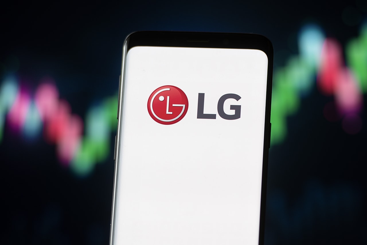 LG Closure Smartphone Business exiting phones devices industry market 4 5 billion usd loss apple samsung huawei xiaomi info