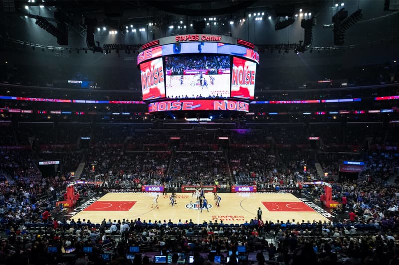 NBA Expects Fans to Return to Arenas at Full Capacity for 2021-2022 Season Basketball Los Angeles Lakes Los Angeles Clippes LeBron James AD Steph Curry Golden State Warriors Steve Kerr Toronto Raptors Jurassic Park MSG Madison Square Garden Kevin Durant Blake Griffin Brooklyn Nets Orlando Magic San Antonio Spurs Atlanta Hawks