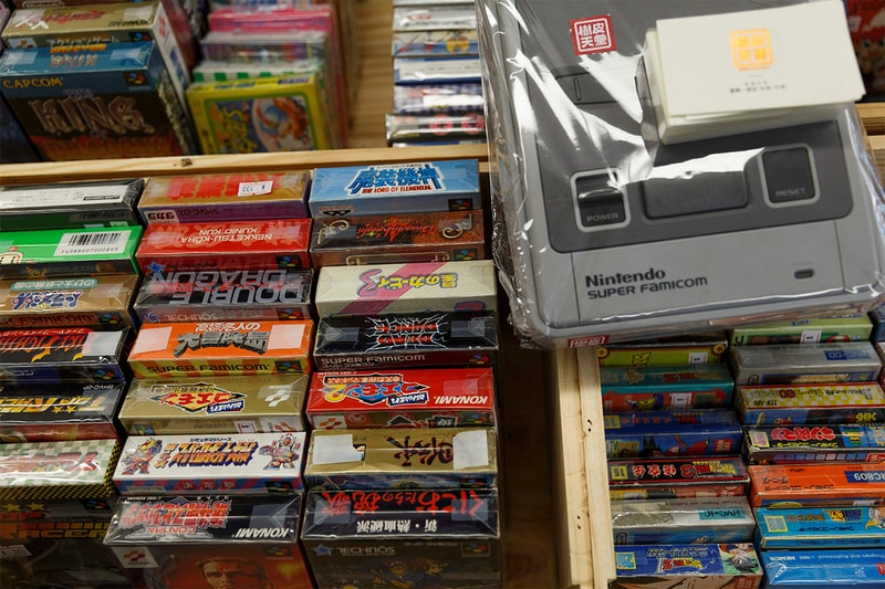 akihabara tokyo japan retro vintage gaming store shop ebay international shipping super potato nintendo famicom sega 