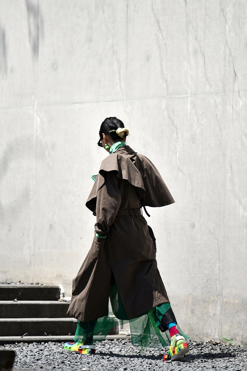 Shanghai Fashion Week FW21 Street Style Looks Autumn black and white accessories coats